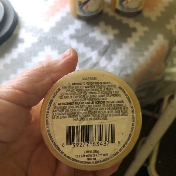 Candles - Picture 3 of 4